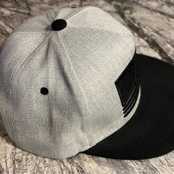 American flag SnapBack hat gray and black O.S - Picture 3 of 5